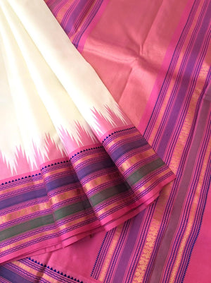 Sahasra - the smart off white and bubble pink korvai Kanchivaram with zari and silk thread woven borders and pallu
