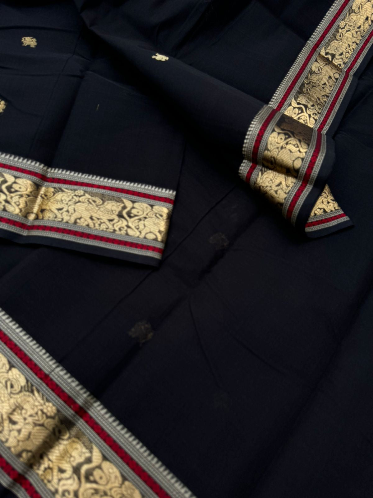 Zari Touched Mangalavastaram - black with horse borders
