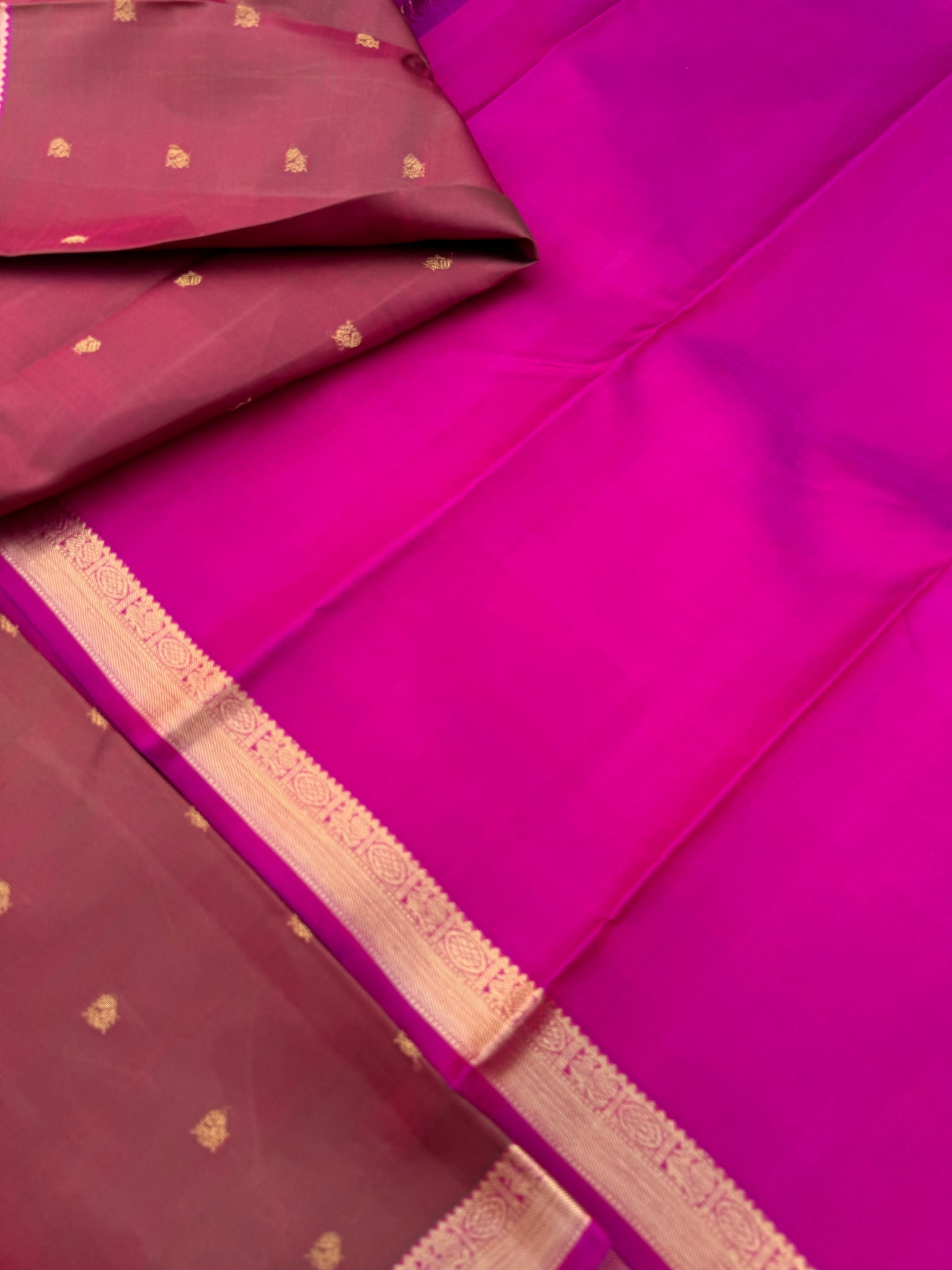 Swarnam - Kanchivarams woven for Generations - a saree made for people ...