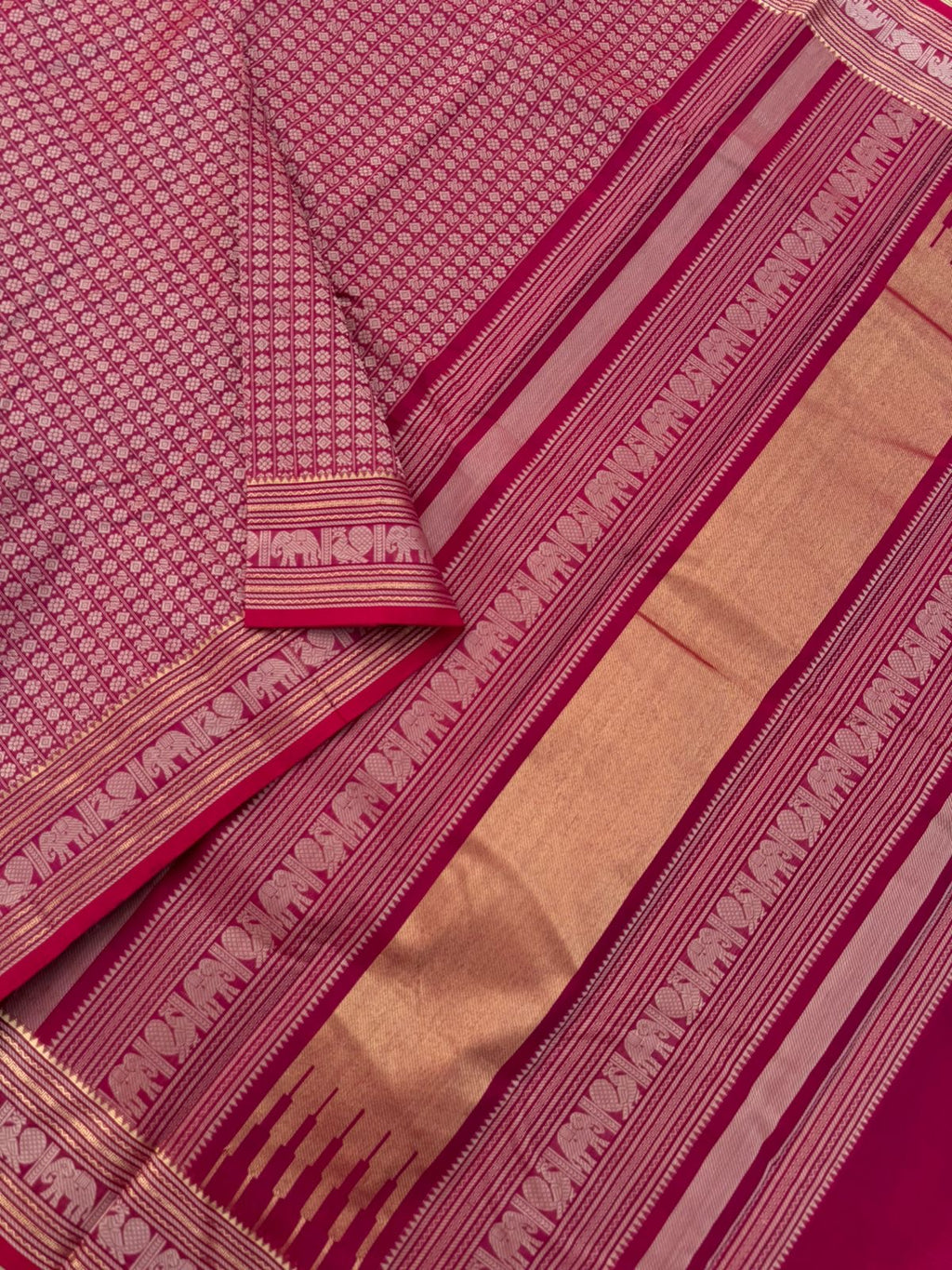 Zari Touched Mangalavastaram - traditional 20000 woven buttas