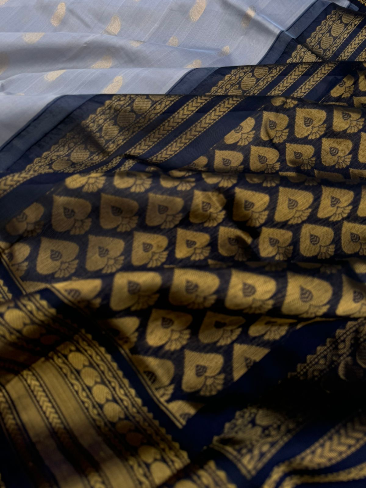 Korvai Silk Cottons - pale cement grey and black