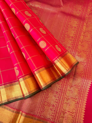 Aandal - The grandeur Kanchivaram - stunning red pink mayil chackaram with solid small gold zari woven borders