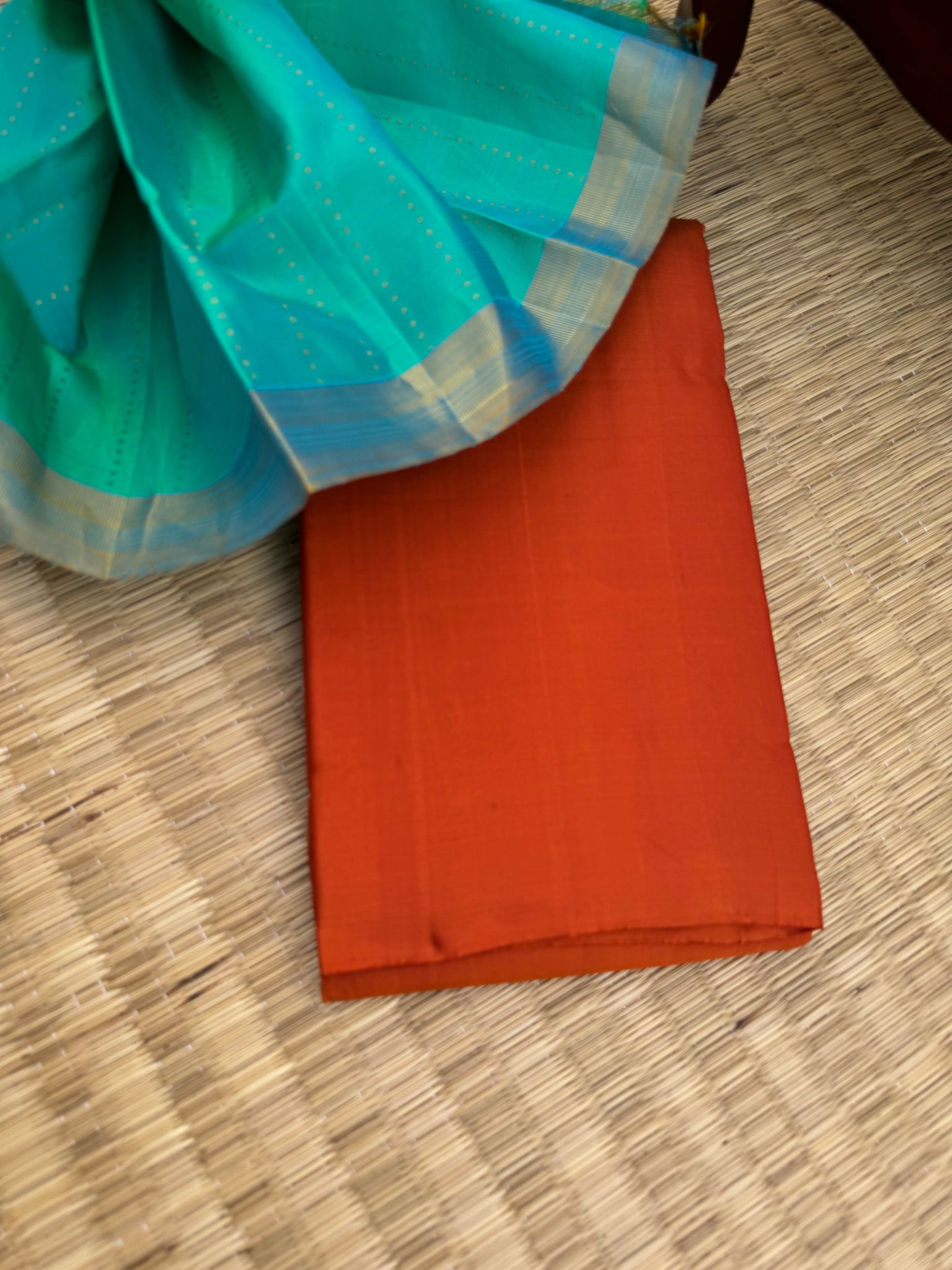 Niram - Celebrating of Colours of Full Plain Kanchivaram Silks Paired with Beautiful Contrasting Blouses - rust orange saree with kanchivaram silk dual tone aqua blouse