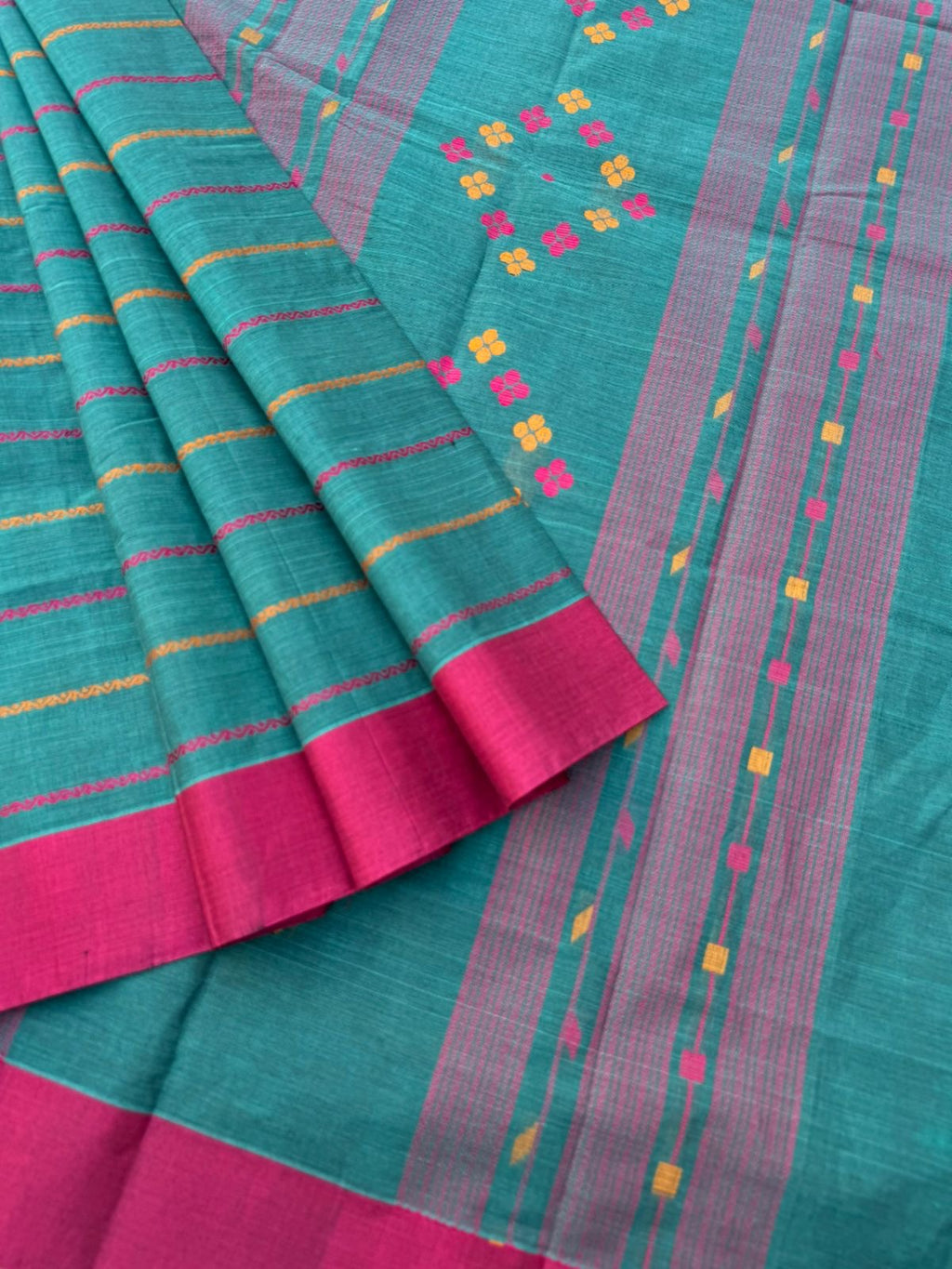 Mangalavastaram - deep dark burnt teal blue with veldhari woven body with different style woven pallu