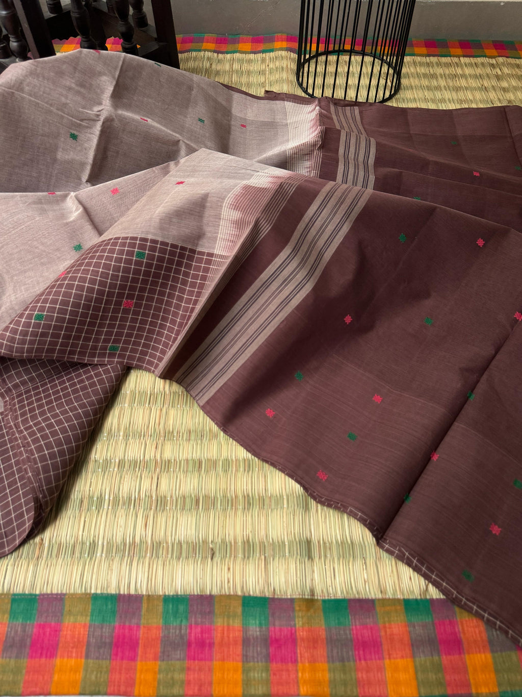Pragatham - Contrast Play - ovaltean grey one side border chexs