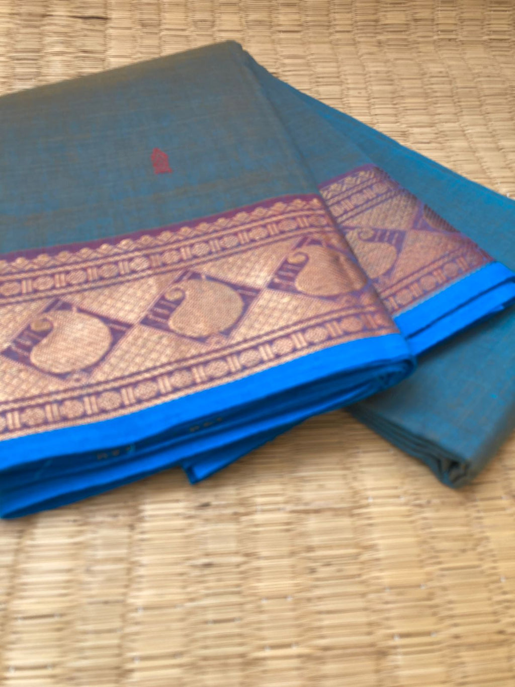 Woven Buttas on Kanchi Cottons - dual tone English shade