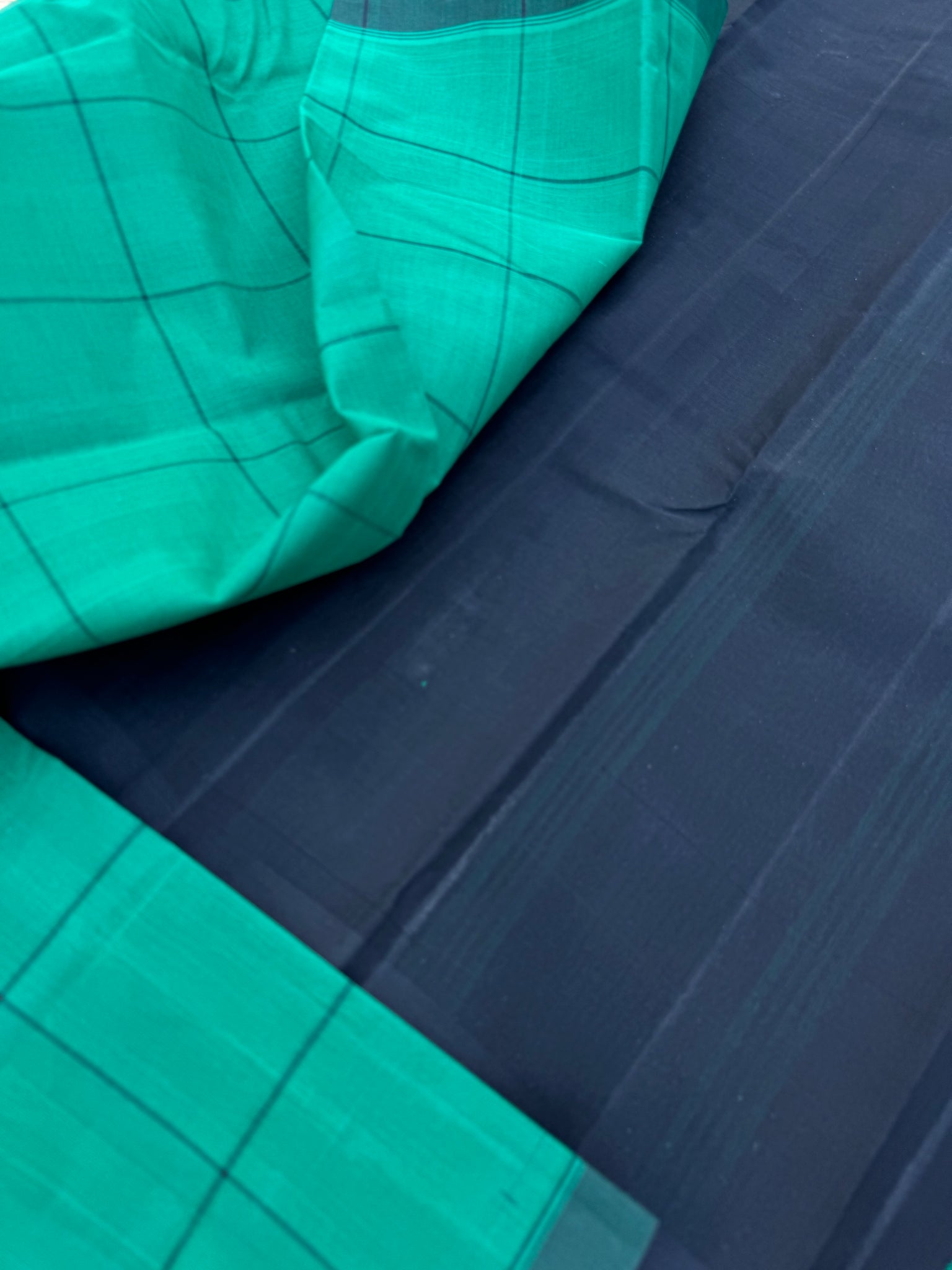 Pragatham - Contrast Play - pale green unique tone saree is too nice in person rather than the picture