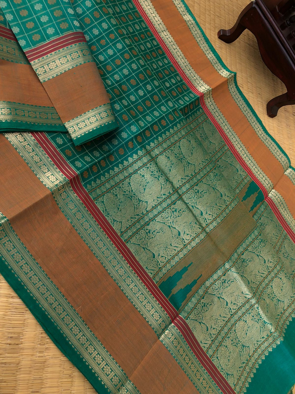 Woven Motifs Silk Cottons - green 2000 kamalam buttas with traditional borders