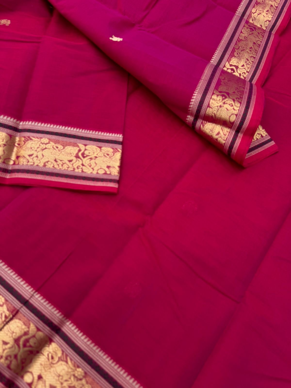 Zari Touched Mangalavastaram - the traditional Kim Kim red