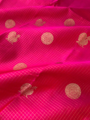 Kattams on Kanchivarams - Vairaoosi Kattam - Stunning Indian pink and brown Vairaoosi kattam with mayil chackaram woven buttas