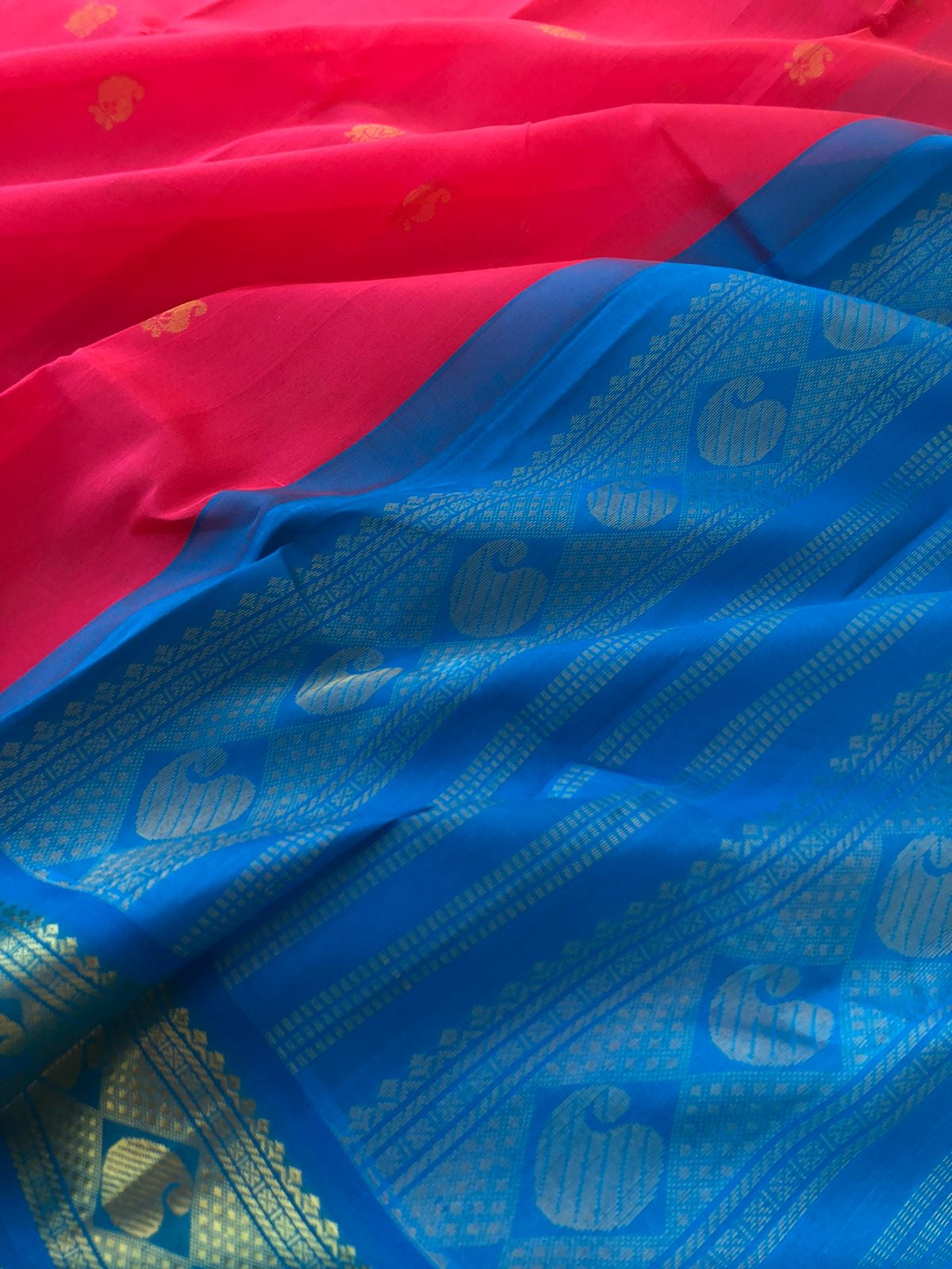 Margazhi Vibrs on Korvai Silk Cotton - pink and sulphate blue