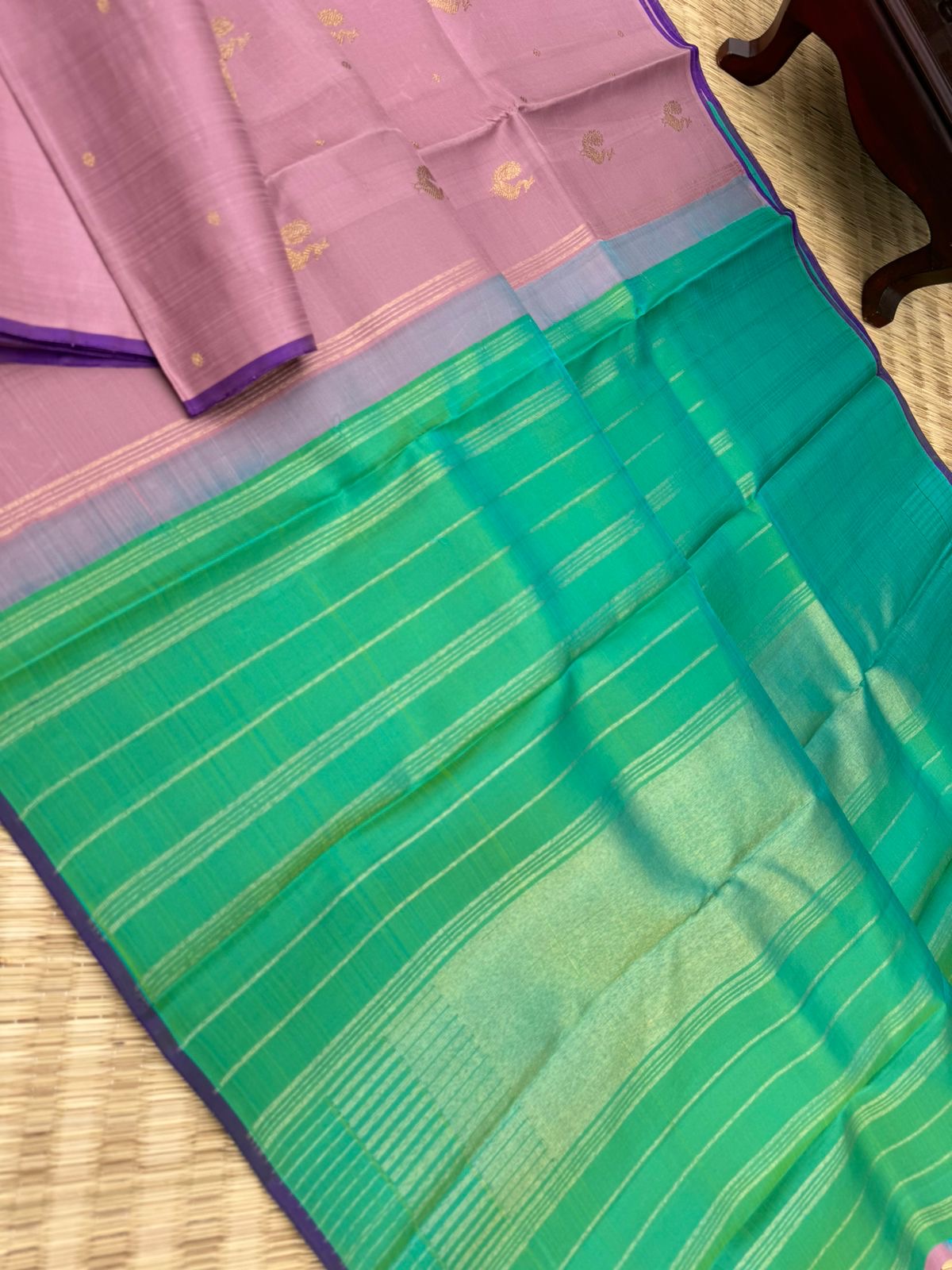 Mohaa - Rarest Borderless Kanchivarams - dusky pink annam buttas with aqua dual tone pallu and blouse