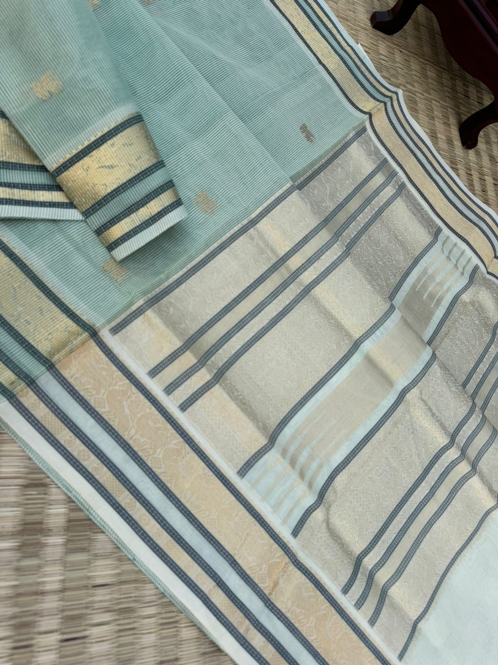Pastels on Zari Kissed Silk Cotton - pastel pista green best part is the body has a invisible strips will give a gorgeous look when draped