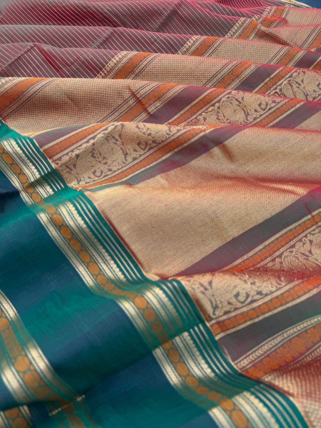 Zari Kissed Silk Cotton - a perfect maanthululir vairaoosi
