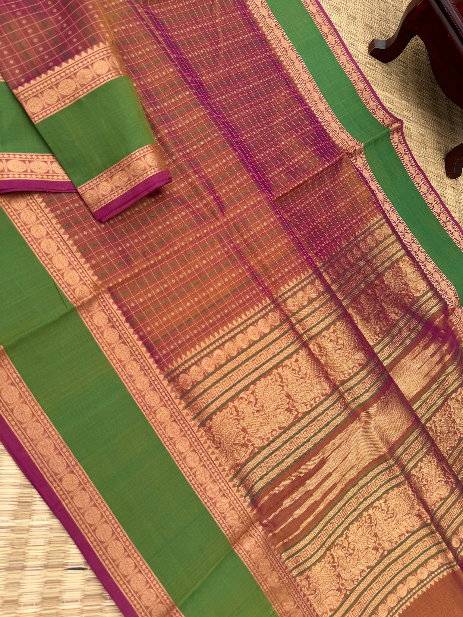 Woven Motifs Silk Cotton - a short dual tome keva pink Lakshadeepam