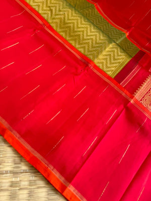 Tasteful Tall Border Kanchivarams - beautiful green and gold full body chevron V pattern with tomato red long korvai woven borders