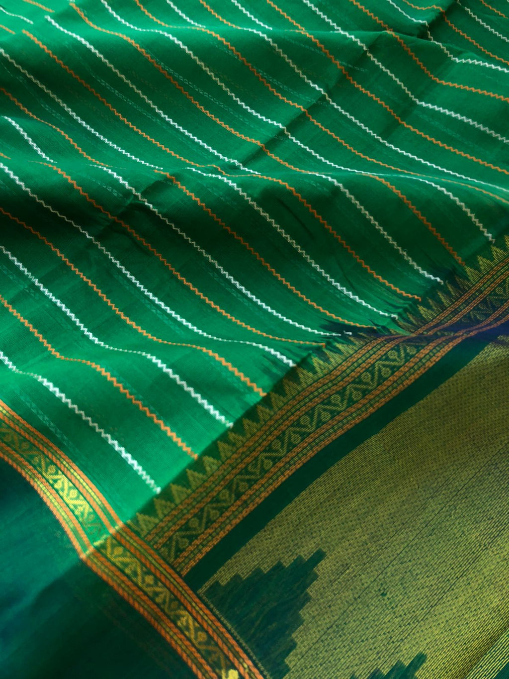 Woven Motifs Silk Cotton - Meenakshi green veldhari