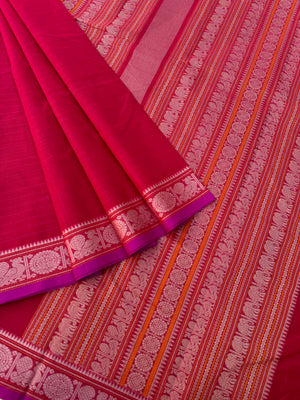 Mangalavastaram - deep red with small woven borders and grander pallu