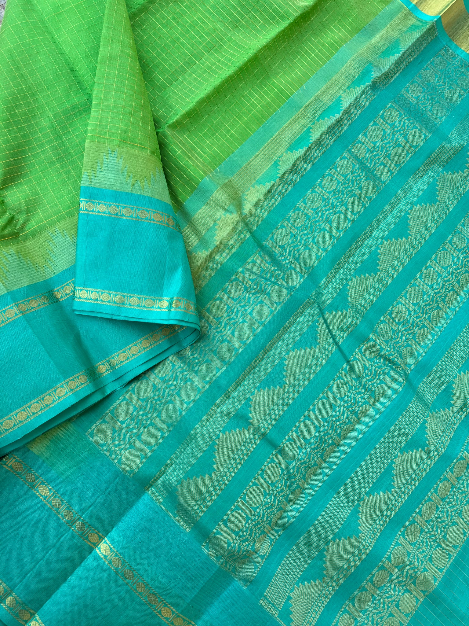Korvai Silk Cotton - pale green and blue zari kattam