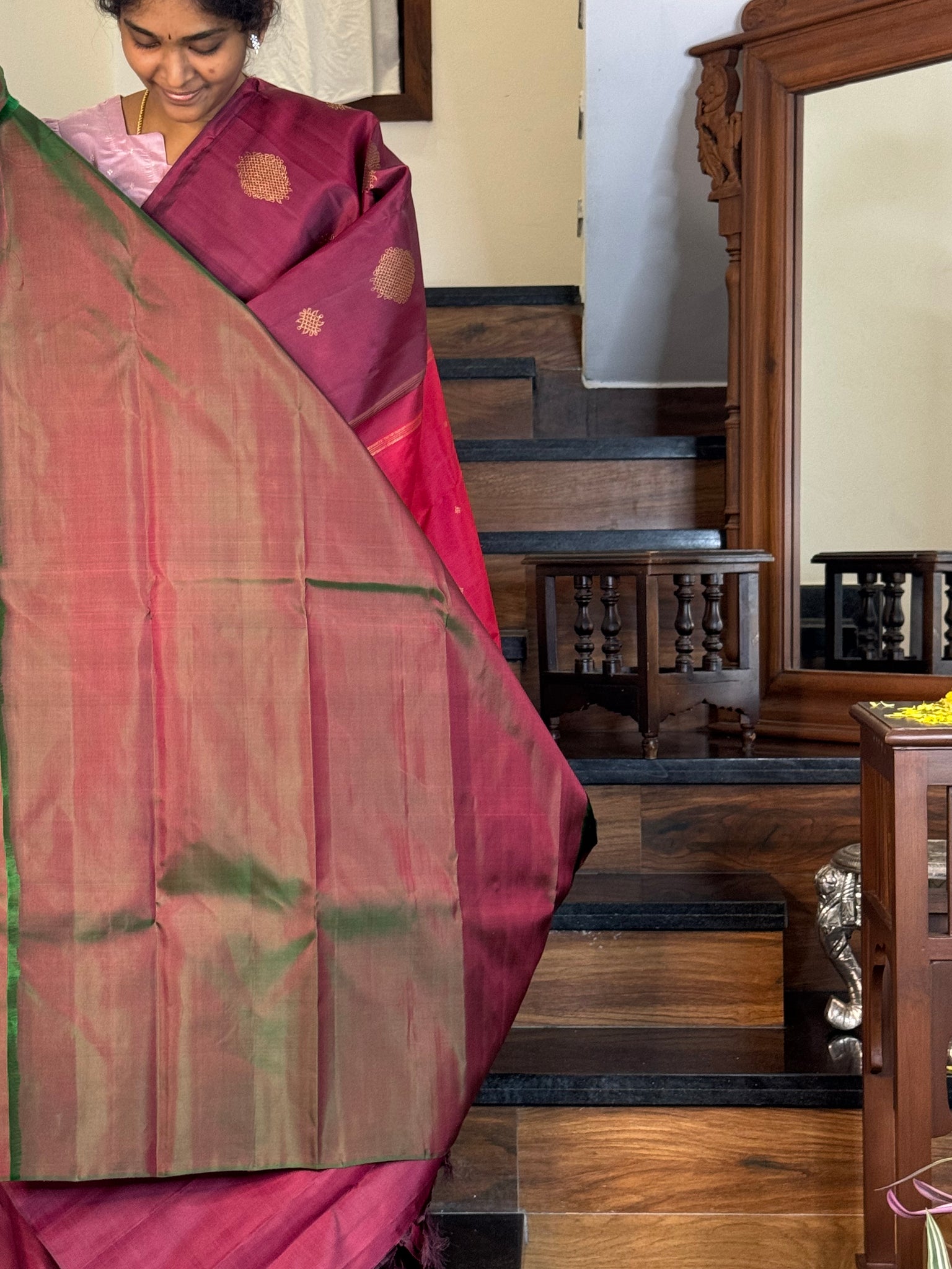 Mohaa - Beautiful Borderless Kanchivaram - a brick red kolam kanchivaram with borders concept