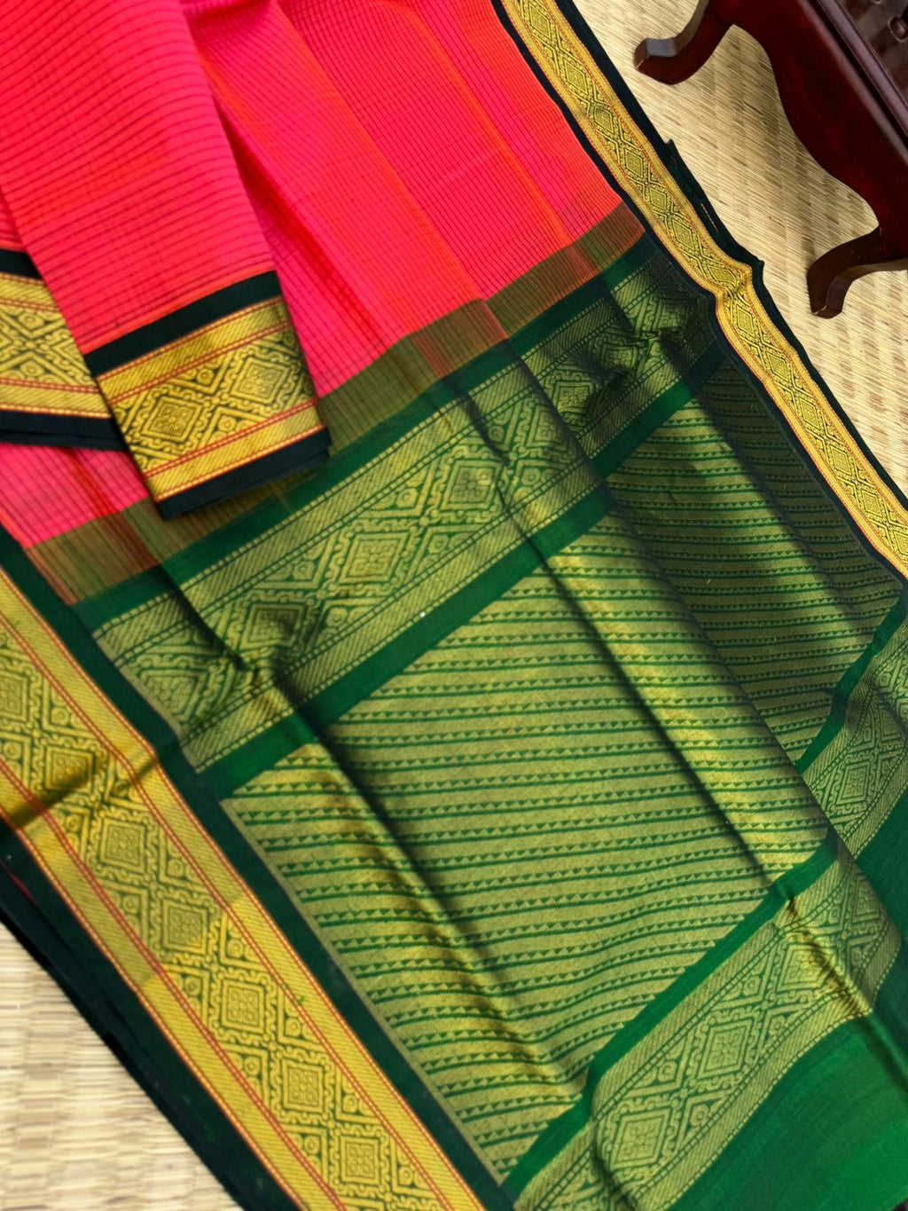 Korvai Silk Cottons - fuchsia pink and green podi kattam