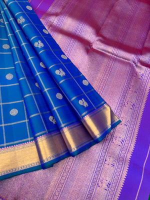 Kattam and Buttas on Kanchivaram - stunning dual tone peacock blue green