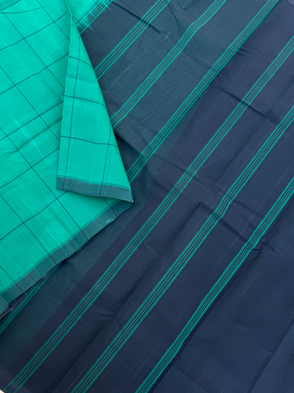 Pragatham - Contrast Play - pale green unique tone saree is too nice in person rather than the picture