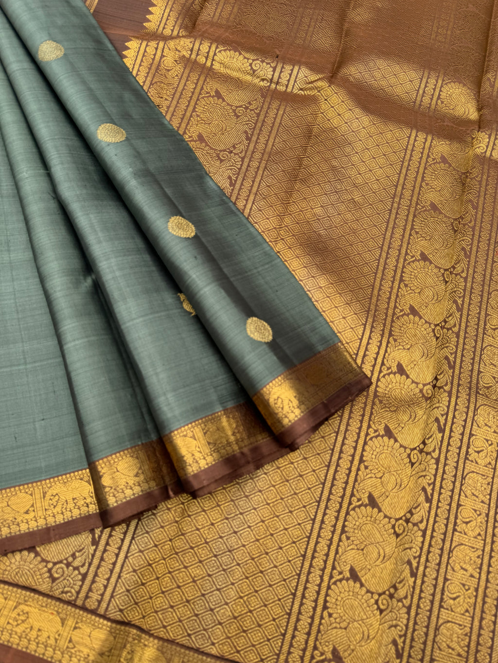 Leela - The bliss of small border Kanchivarams - unusual beige grey and a chocolate