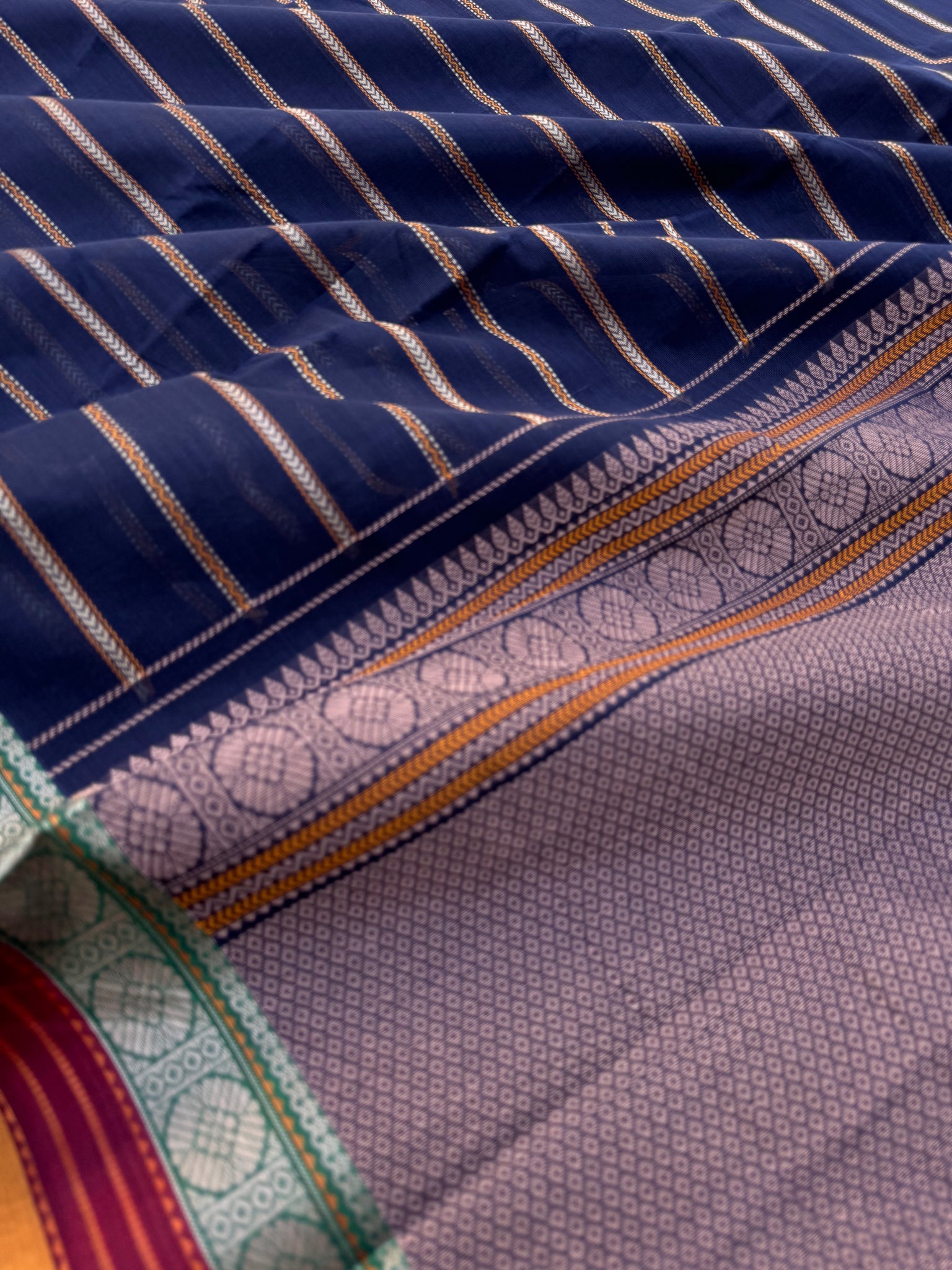 Mangalavastaram - for people who love small borders