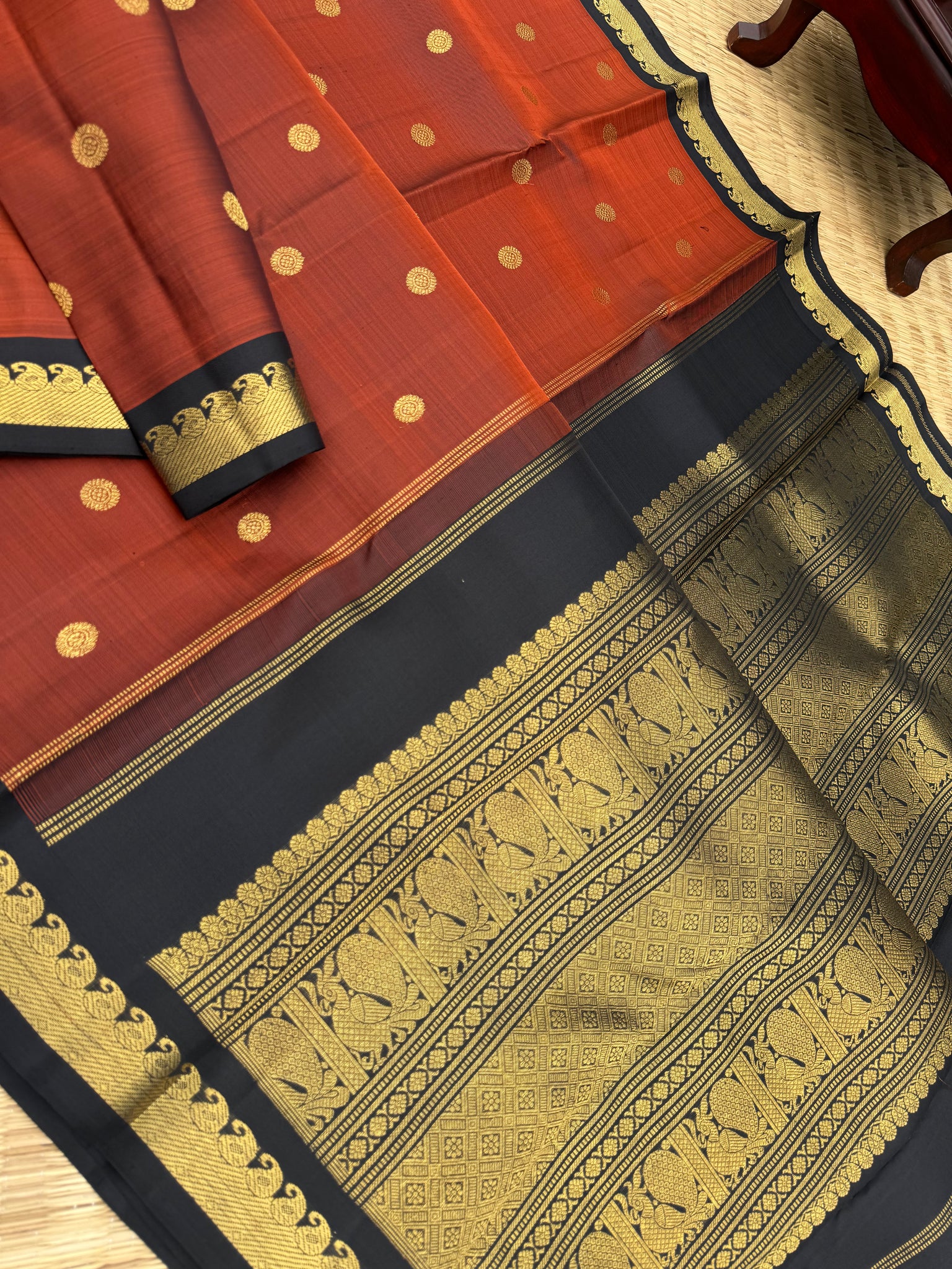 Leela - The bliss of small border Kanchivarams - most gorgeous rusty brown and black