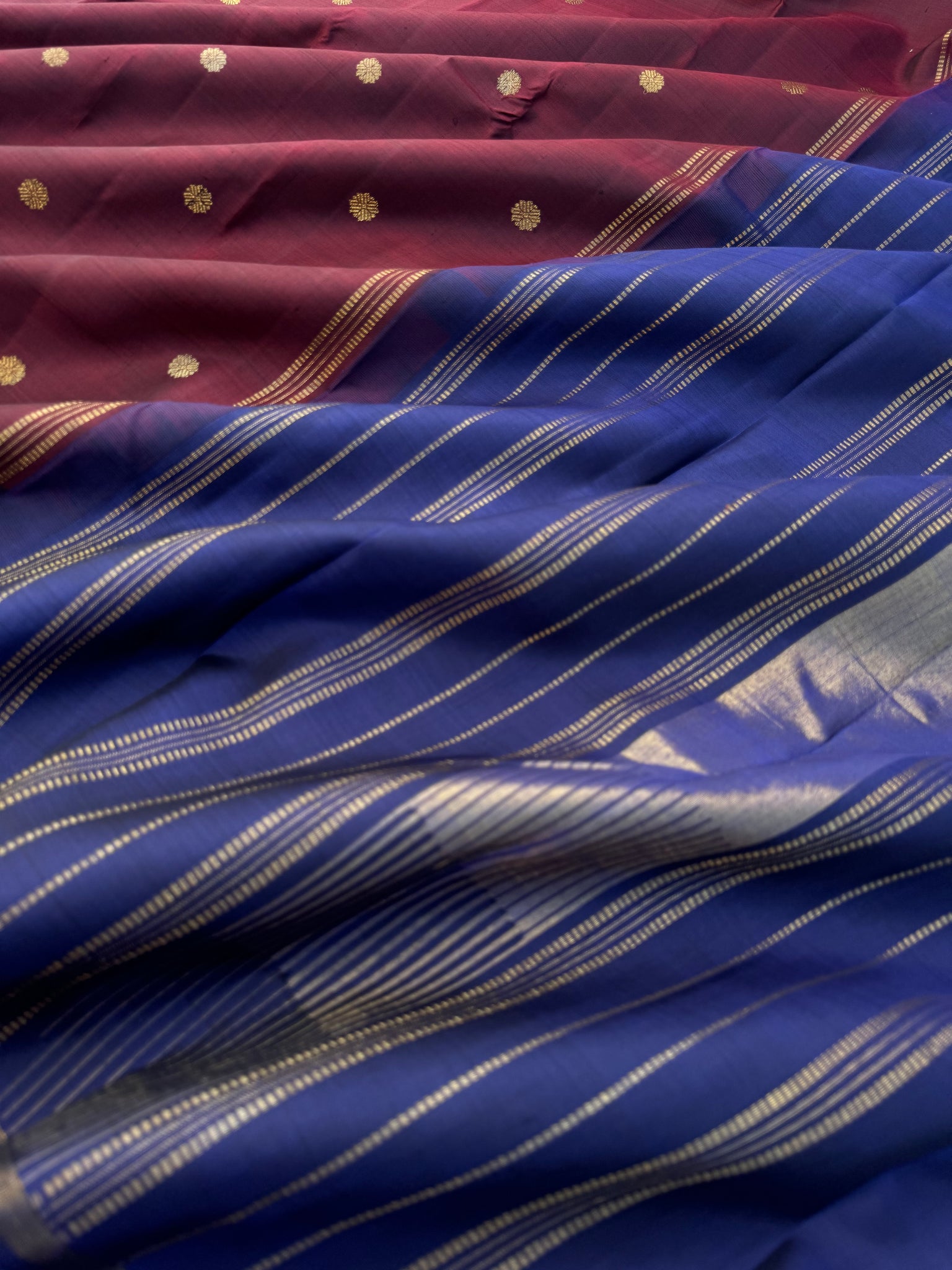 Mohaa - Beautiful Borderless Kanchivaram - deep dark kum kum maroon with darkest deep ink blue pallu and blouse