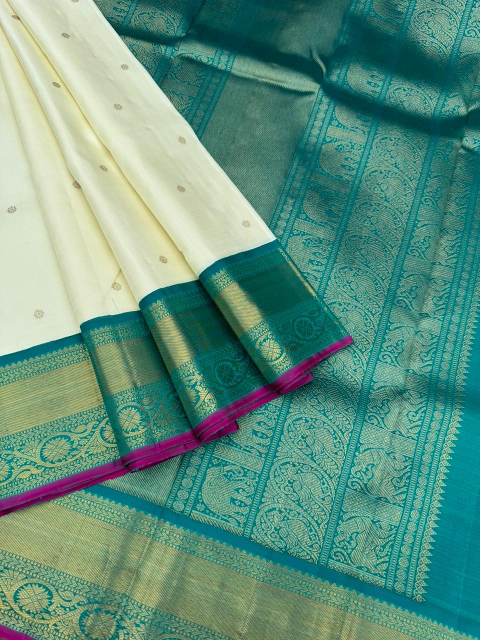 Colours of Navarathri 2025 on Kanchivarams - gorgeous gorgeous white and teal Korvai Kanchivaram is absolutely a treasure for the life time