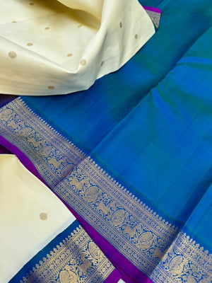 Colours of Navarathri 2025 on Kanchivarams - Most brilliant white and peacock blue Korvai Kanchivaram