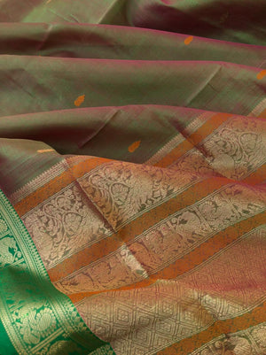 Zari Kissed Silk Cotton - a perfect shade dual tone maanthulir for people who love small borders