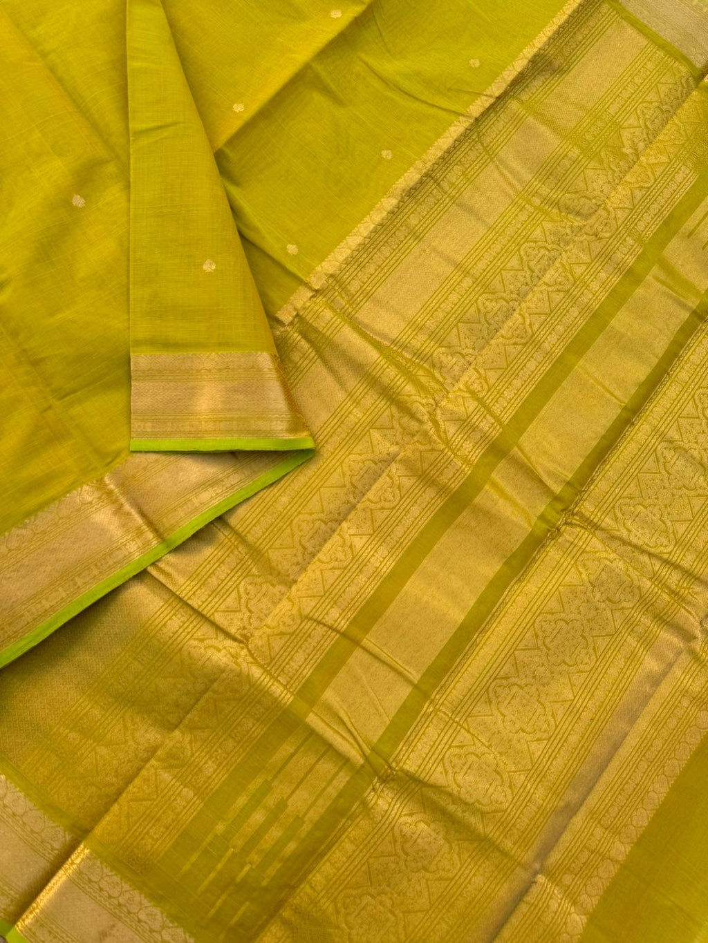 Zari Touched Mangalavastaram - sampanga green and gold