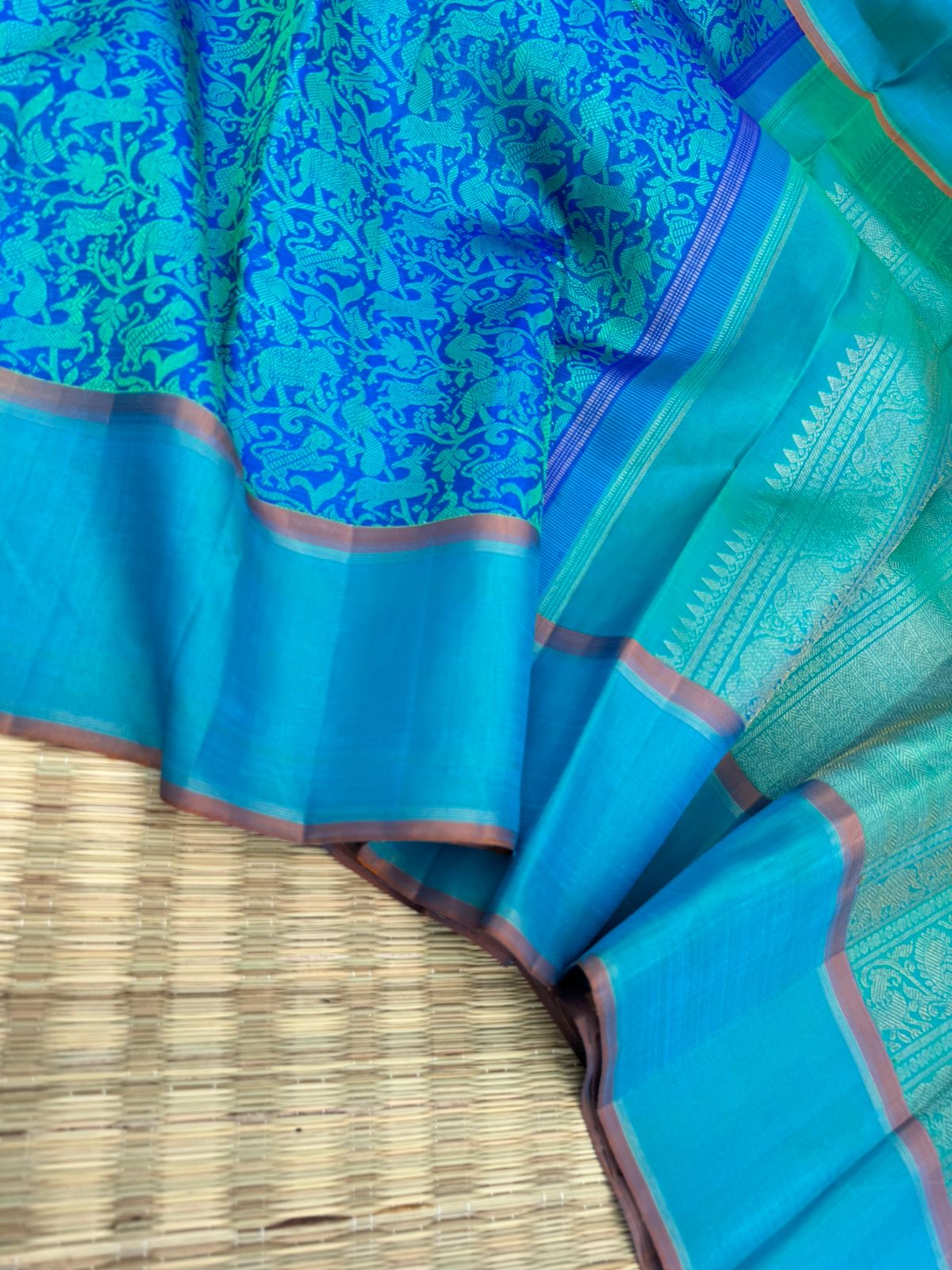 Vanasingaram on Kanchivaram - shades of anandha blue vanasingaram is absolutely stunning and rare find