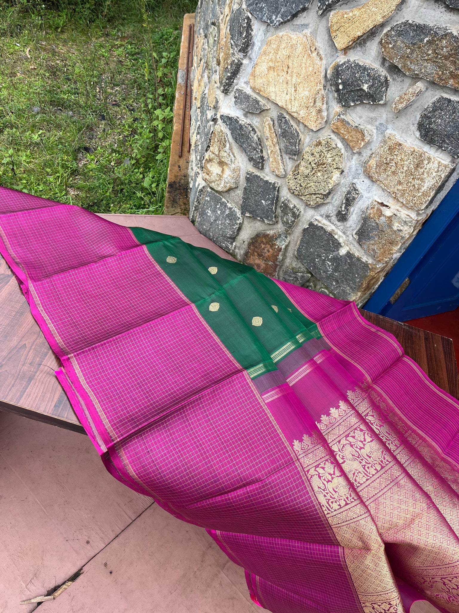 Heriyae - Heirloom Kanchivarams - most beautiful Meenakshi green and majenta with oosi Kattam woven borders