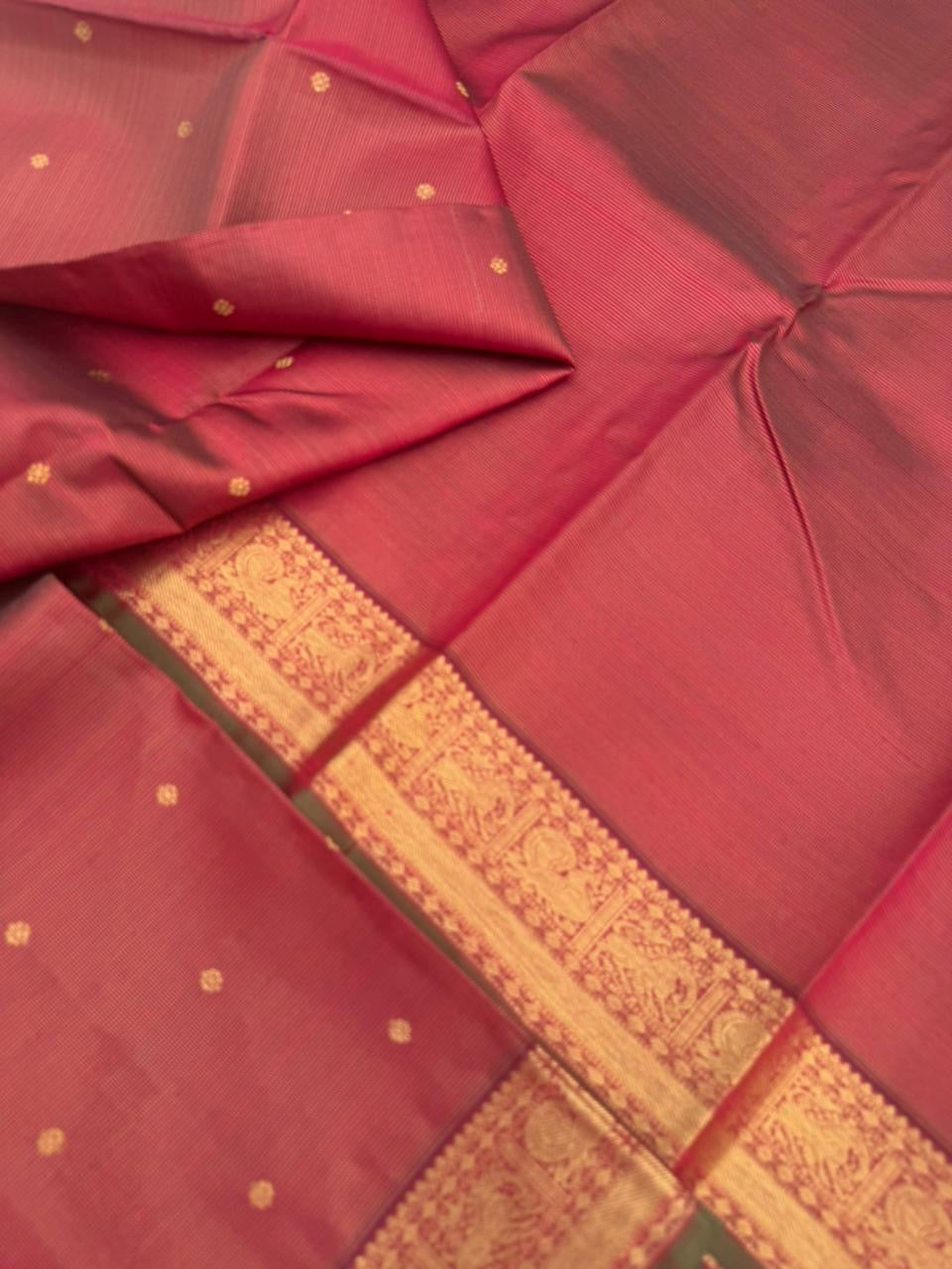 Vairaa - The traditional luxurious Vairaoosi on Kanchivaram - deep traditional kalayana aaraku and gold vairaoosi with yali and annapakshi woven borders