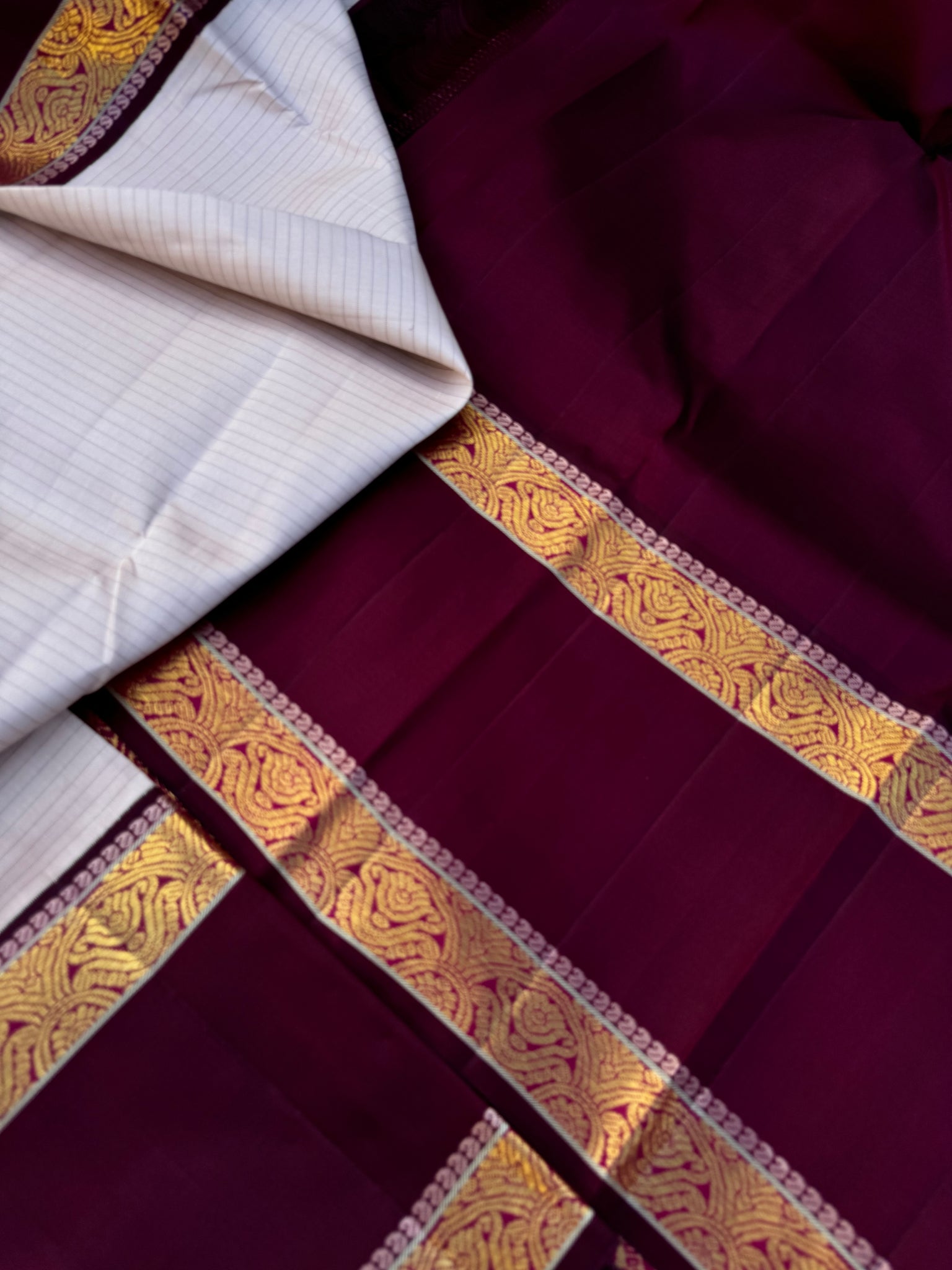 Vintage Ragas on Kanchivarams - a most beautiful and our personal best ...