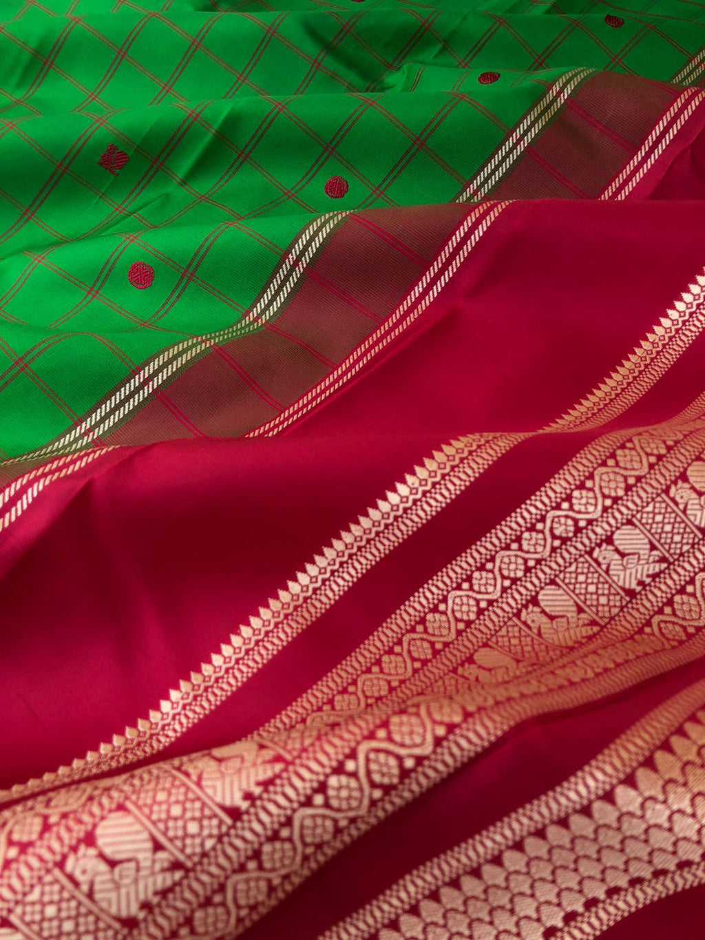 Sahasra - Stunning No Zari Korvai Kanchivarams - the traditional at the best deep green and deep red with beautiful woven annapakshi borders