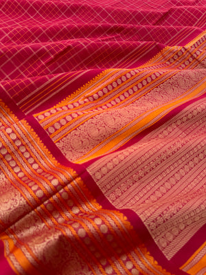 Mangalavastaram - deep traditional red kattam with grand pallu
