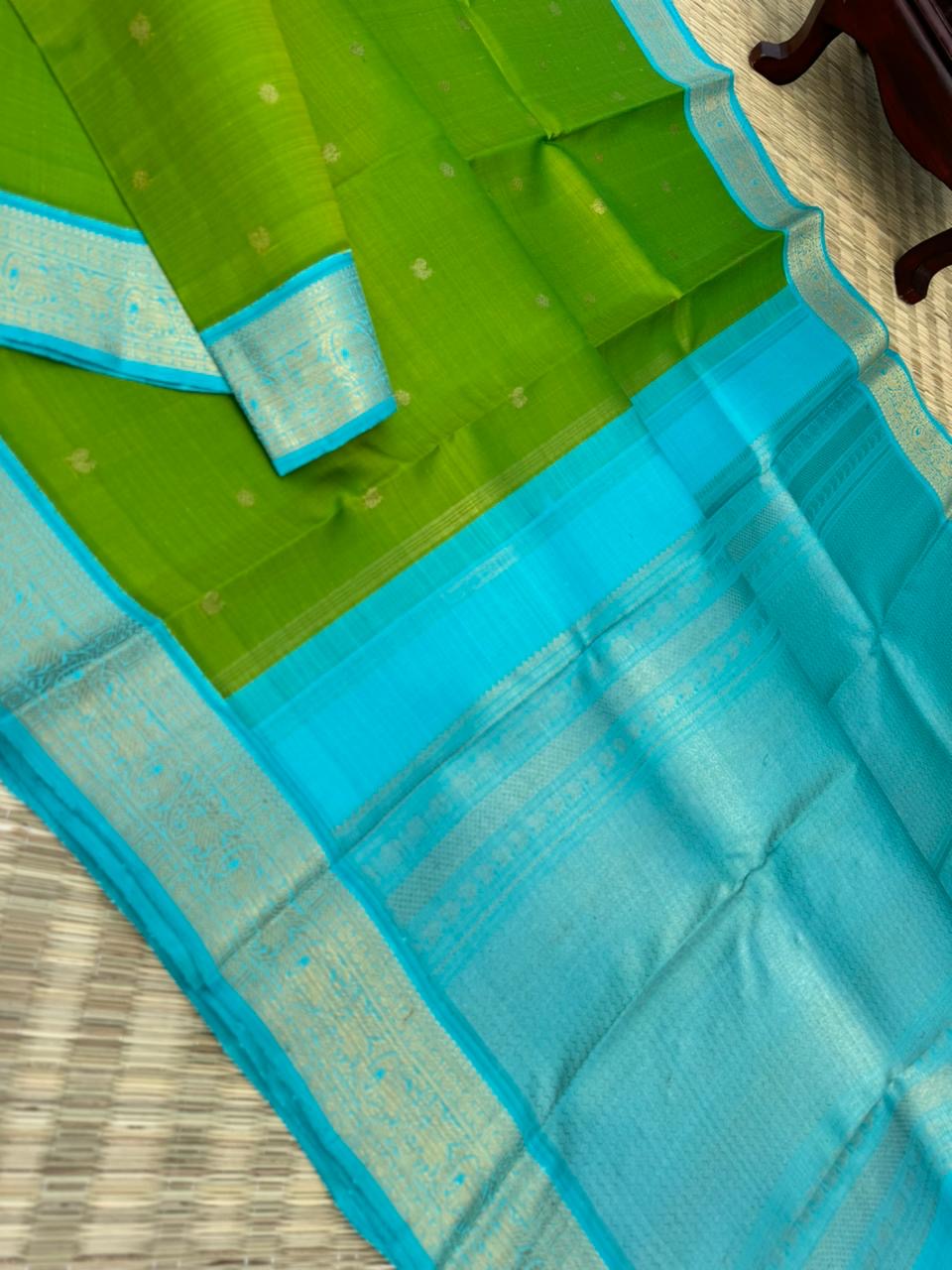 The Korvai Vibes - Authentic Korvai Kanchivaram - most beautiful alli pachai and turquoise blue, what a fresh combination