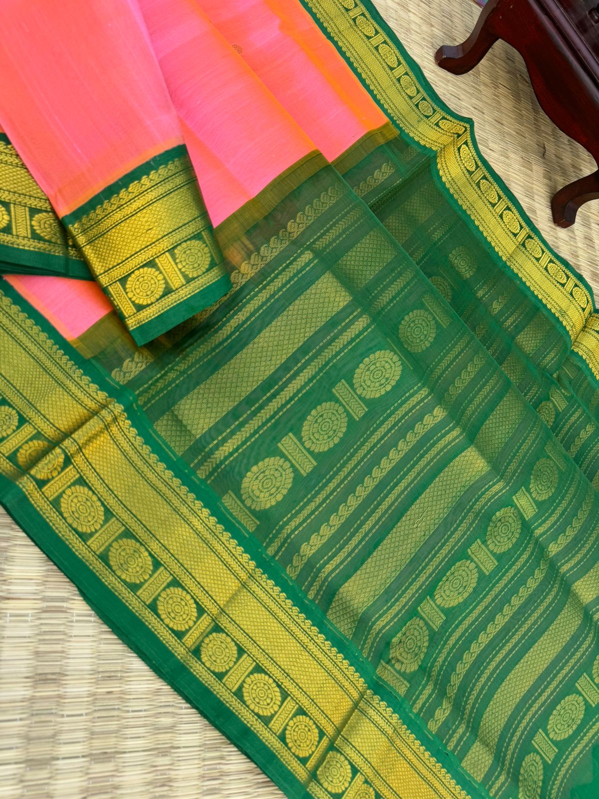 Korvai Silk Cottons - kanakambaram pink and green