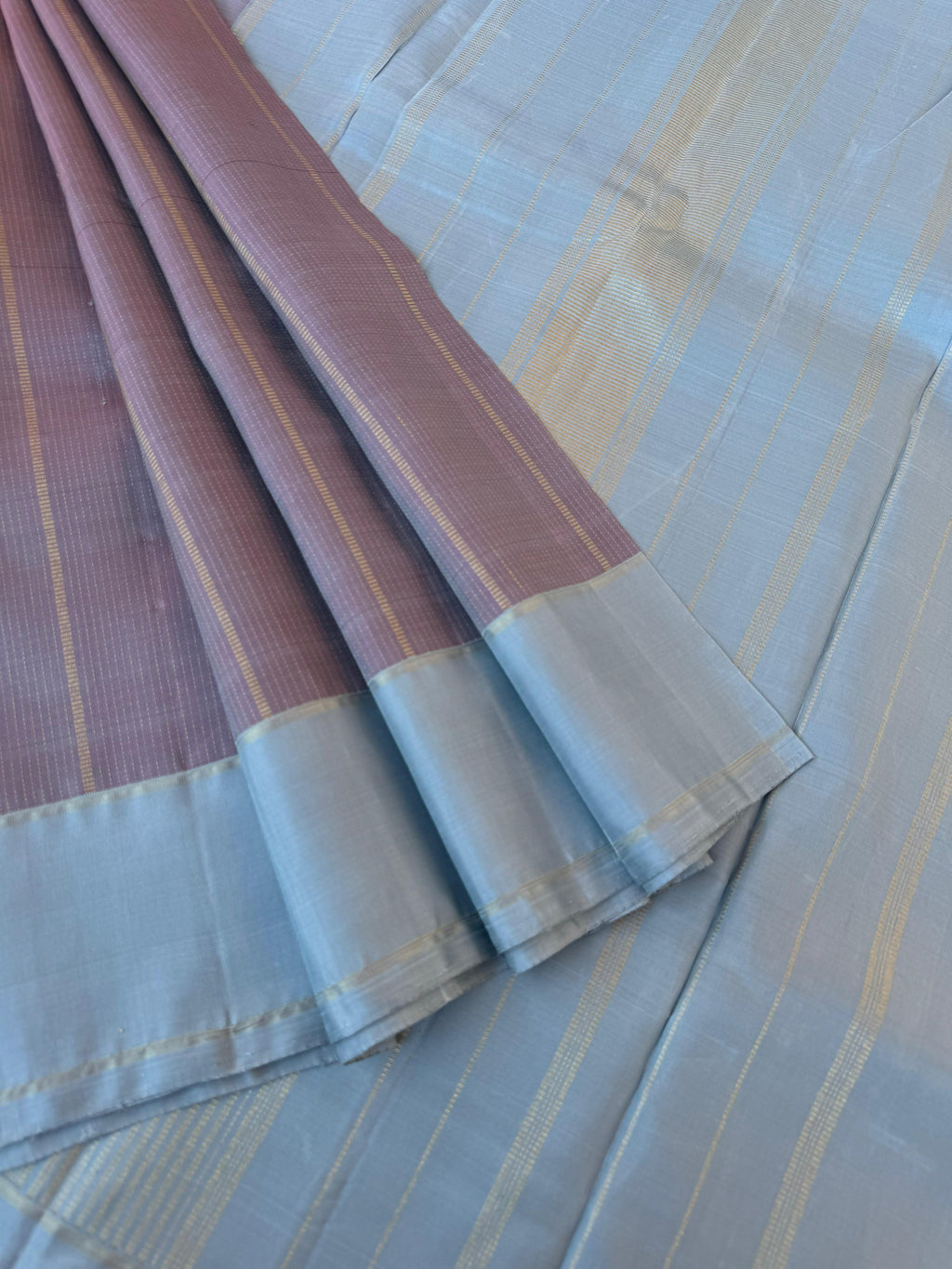 Molten Metallic Kanchivaram - Limited Edition | unusual rare find difficult to describe dual tone vertical Vairaoosi