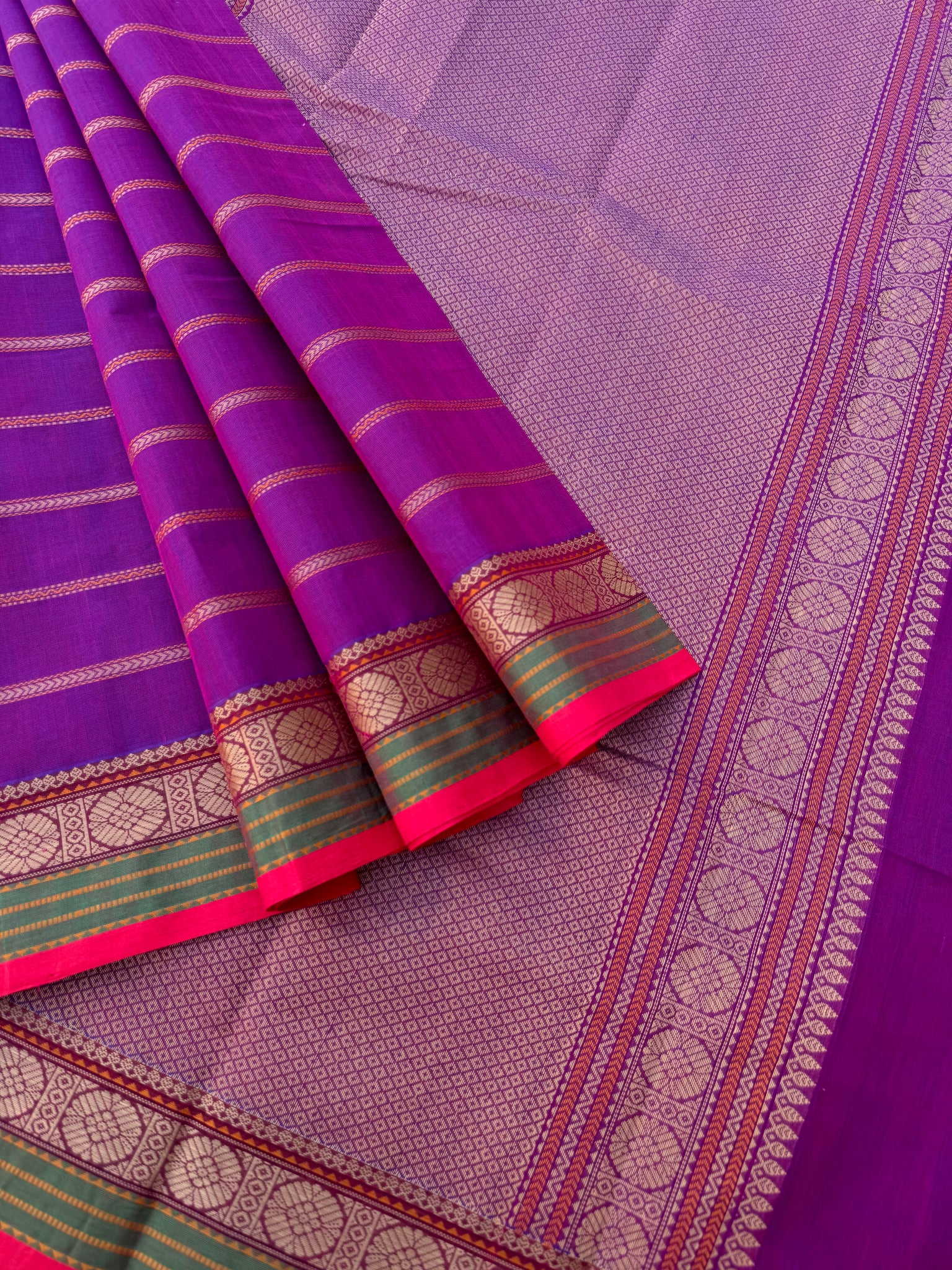 Mangalavastaram -  violet purple veldhari for people who love small borders