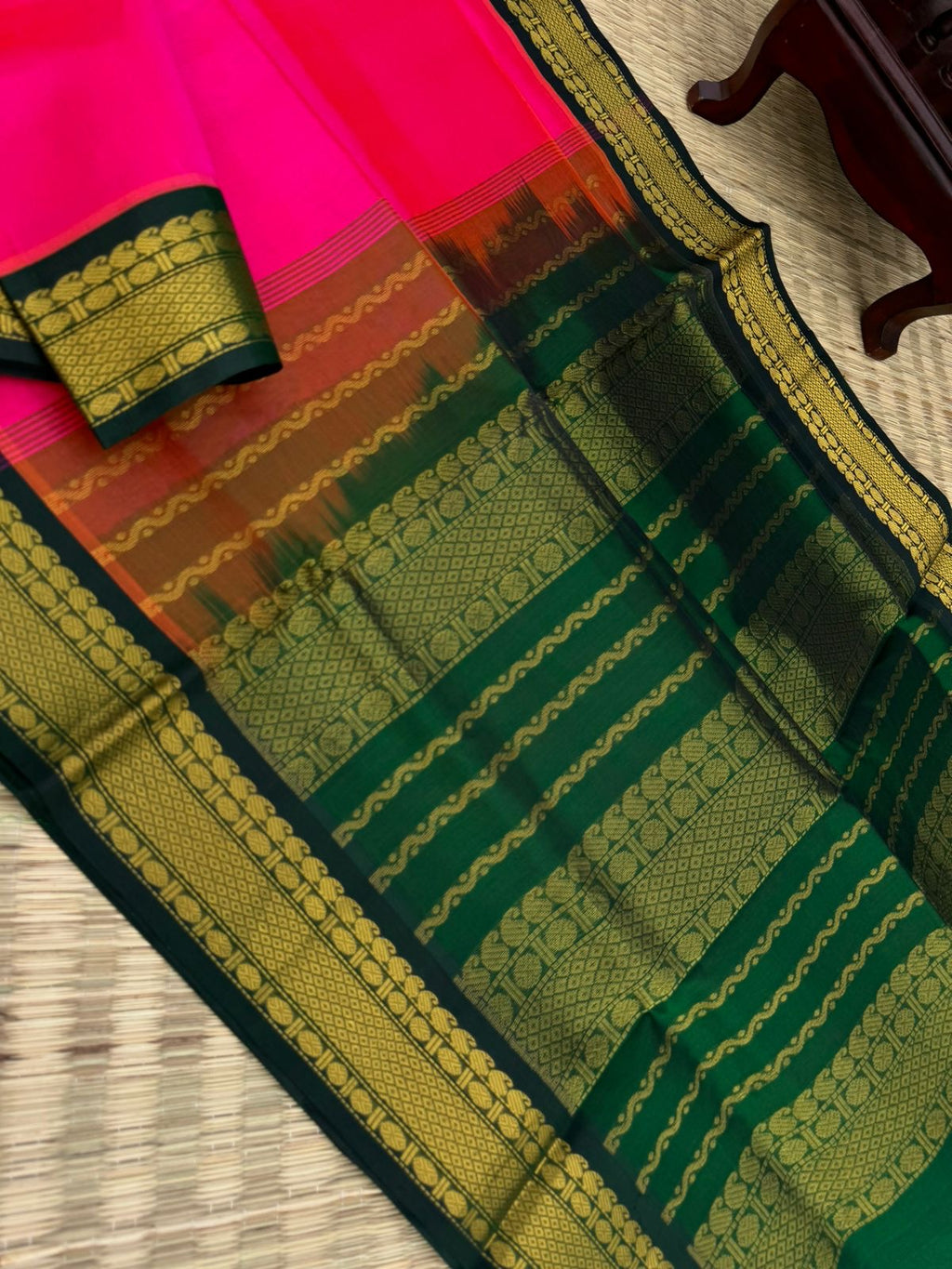 Korvai Silk Cottons - vibrant pink and Meenakshi green