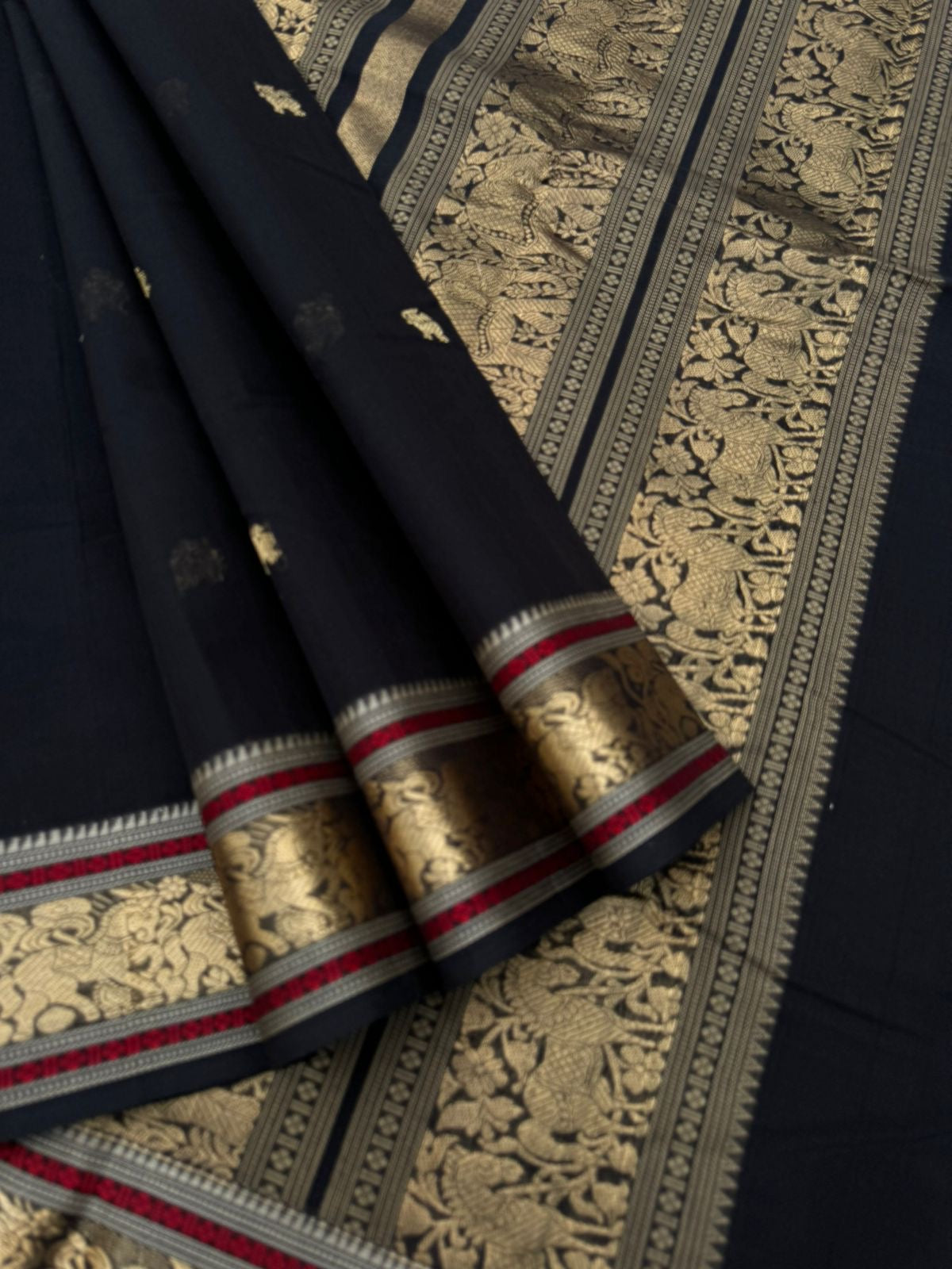 Zari Touched Mangalavastaram - black with horse borders