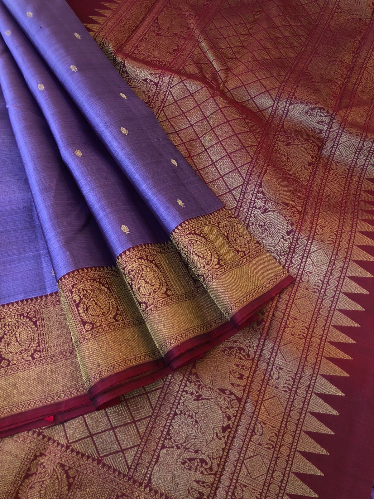 Antique Touch Kanchivarams - unusual and unique burnt metallic lavender and maroon