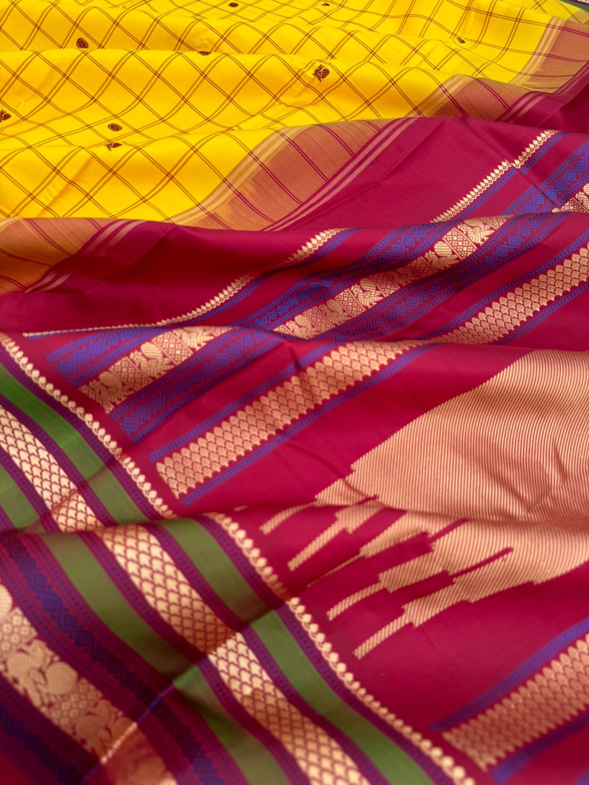 The Best of No Zari Korvai Kanchivaram - the most traditional yellow and aaraku with all traditional Kanchivaram elements kattam buttas Korvai everything