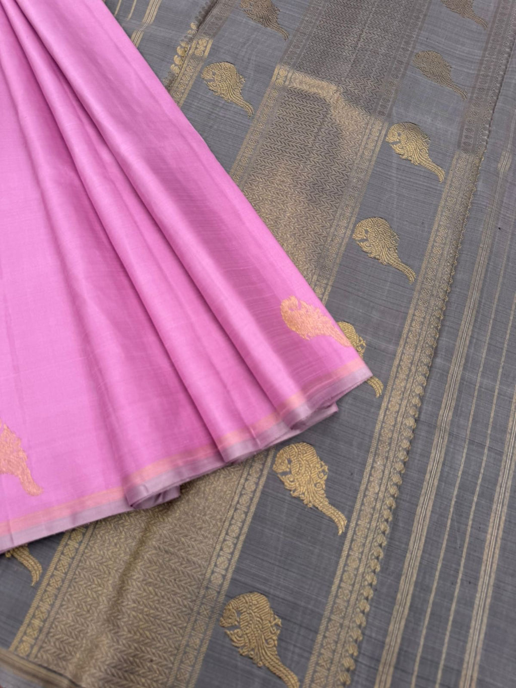 Mohaa - Rarest Borderless Kanchivarams - stunning panner rose pink with aadai woven killi ( parrots ) buttas with grey pallu and butta woven blouse